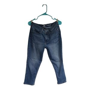 Lee Riders capri jeans. Blue. Good condition (sku475)